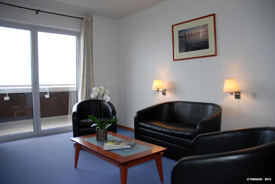 Hotel Savoie Leman Thonon-les-Bains Zimmer foto