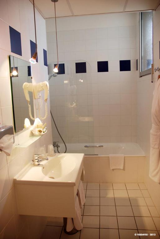 Hotel Savoie Leman Thonon-les-Bains Zimmer foto
